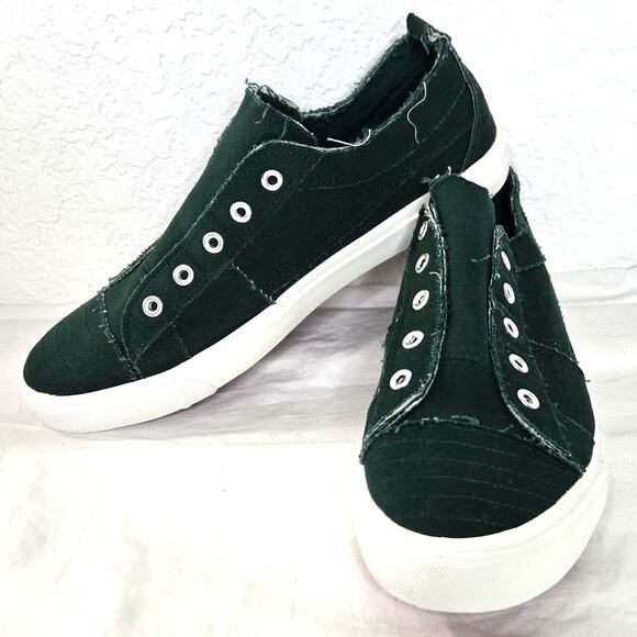 Boutique by Corkys Babalu Low Top Slip On Sneaker Size 11 NWOB - Picture 1 of 6